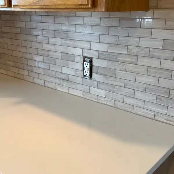 How to Choose a Kitchen Backsplash That Works With Your Countertops